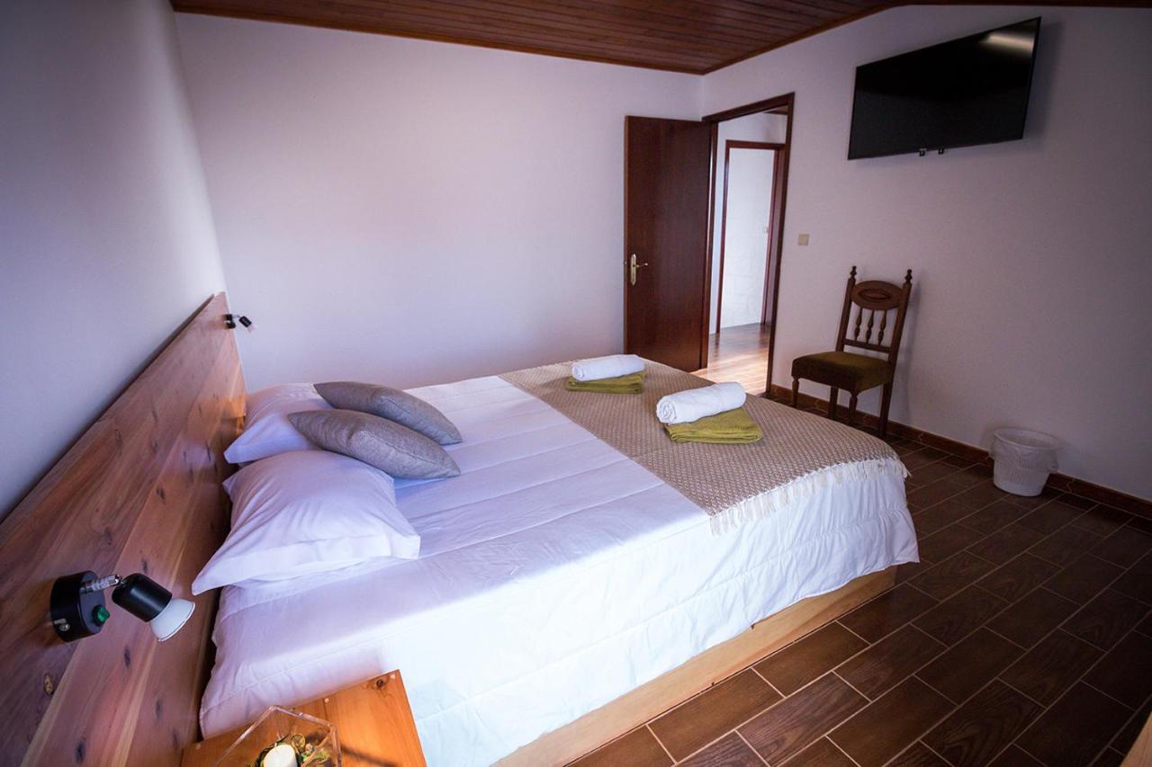 Ponta Delgada Guest House 2 Arrifes Экстерьер фото